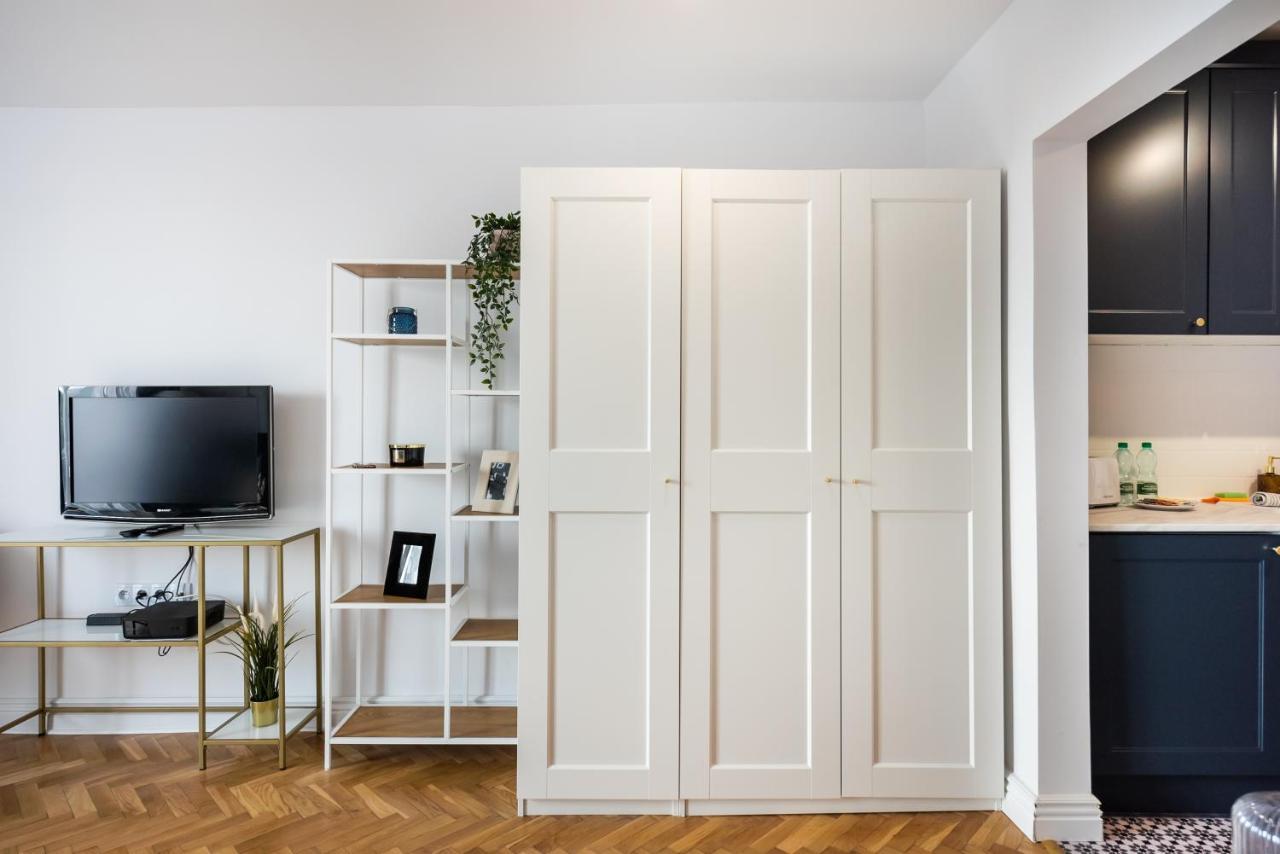 Metro Dworzec Gdanski Elegant Studio Lejlighed Warszawa Eksteriør billede
